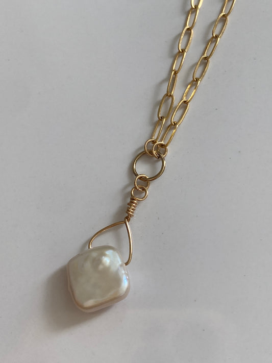 Pearl white Fresh Water Pearl on 14K Gold Filled 18in